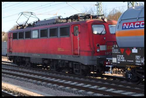 140 003 am 14.02.2014 im Bahnhof Erfurt