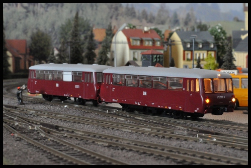172 002-8 / Deutsche Reichsbahn - Hersteller: BRAWA