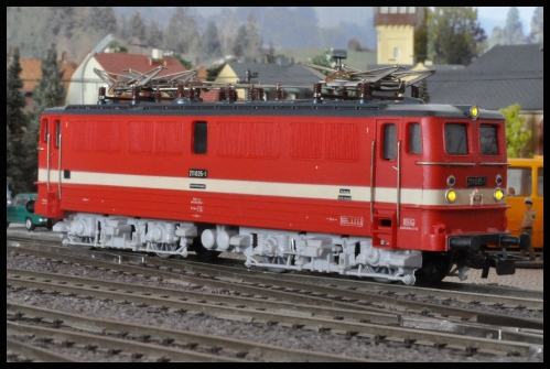 211 035-1  / Deutsche Reichsbahn - Hersteller: PIKO